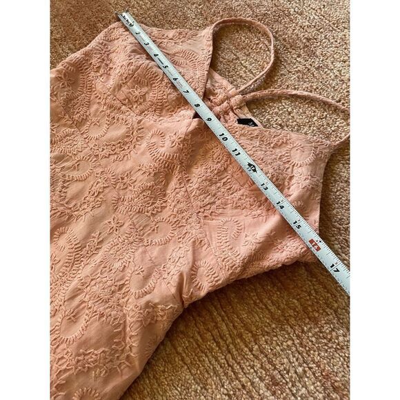 MINKPINK Pink Embroidered Mini Dress Women’s S/M Spaghetti Straps Ruffle Hem - Picture 5 of 9